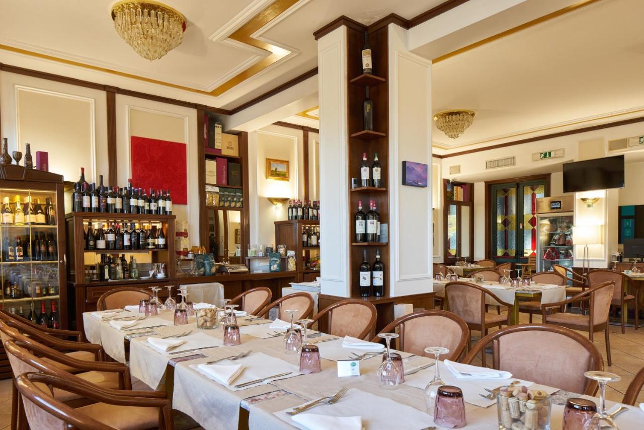 Hotel Civita Авелино Екстериор снимка