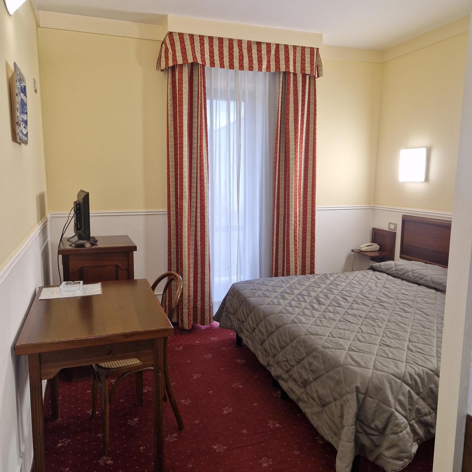 Hotel Civita Авелино Екстериор снимка