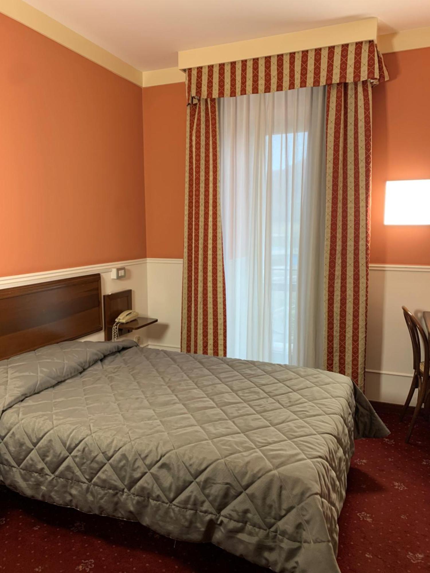 Hotel Civita Авелино Екстериор снимка