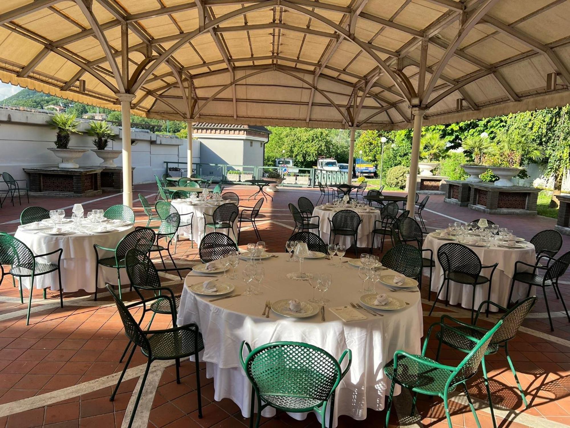 Hotel Civita Авелино Екстериор снимка